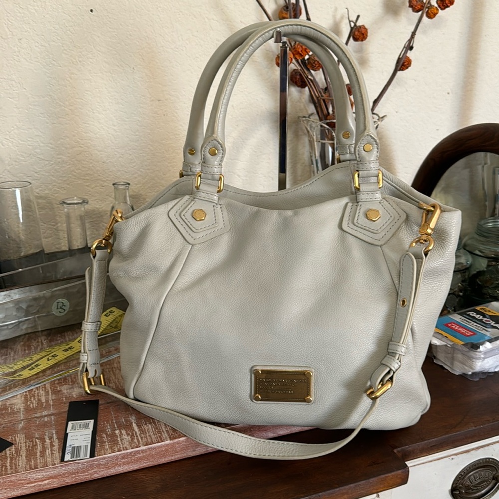 Marc by Marc Jacobs Classic Pebbled Leather Bag in color Oyster